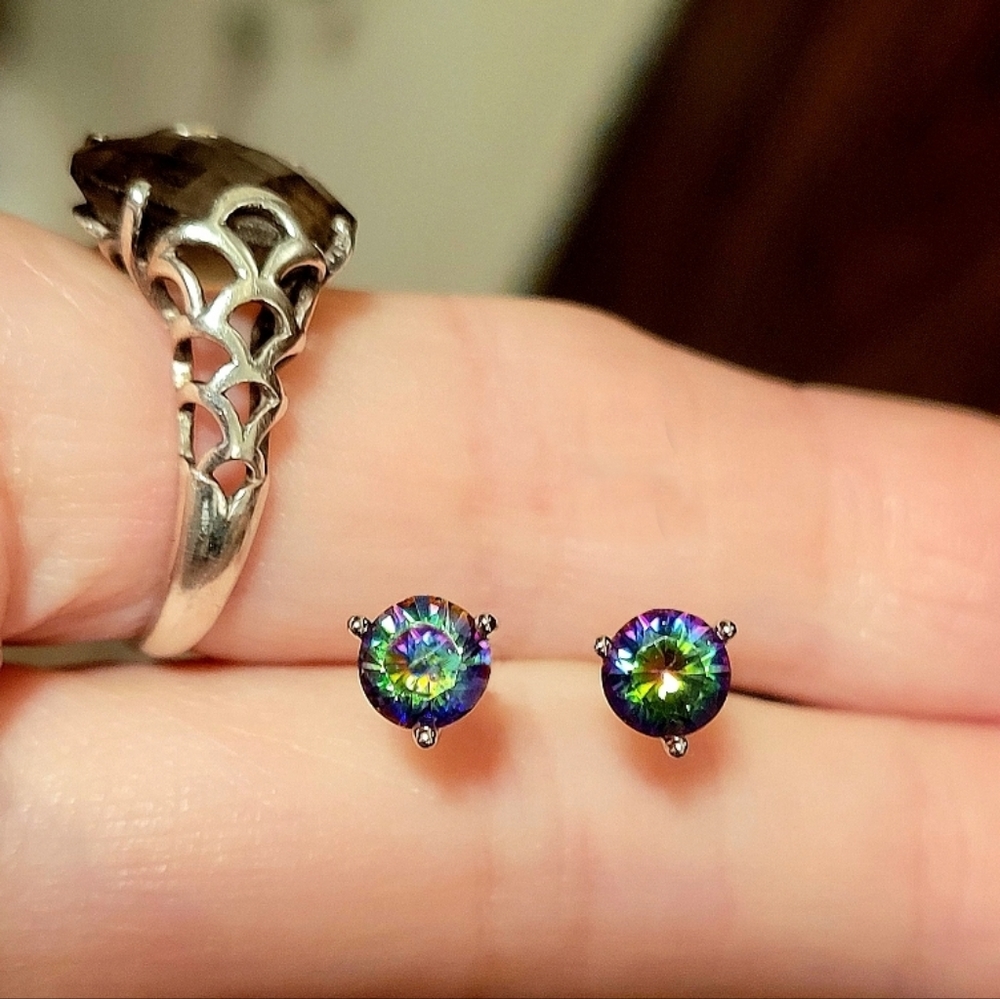 New Mystic Topaz Solitares .925 posts (Allerge-free bks)(Great Graduation Gift)